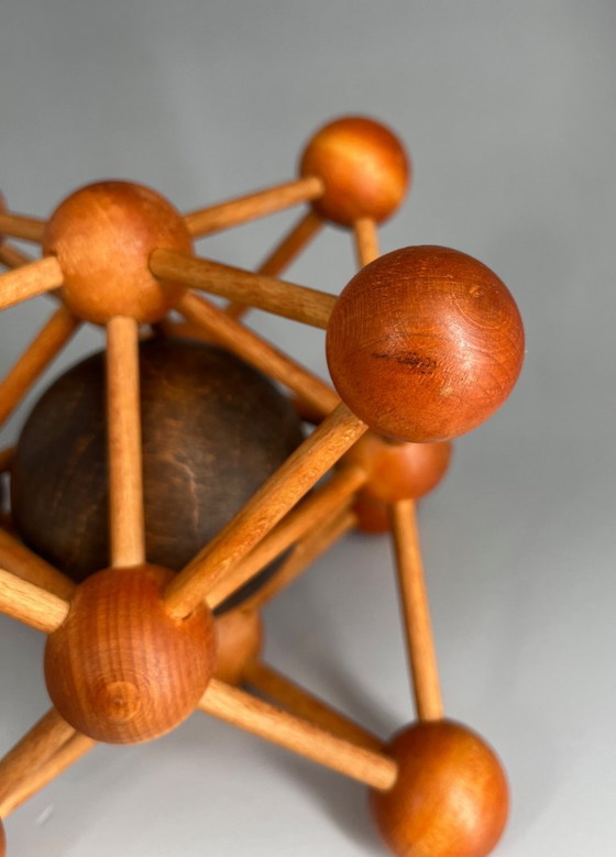 Image 1 of Modello in legno di metà secolo / struttura molecolare – oggetto di design geometrico – circa anni '50-'70