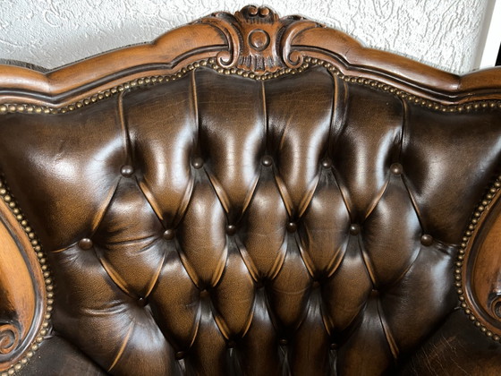 2 Poltrone Chesterfield Barocche in pelle – Legno (photo 10 of 12)