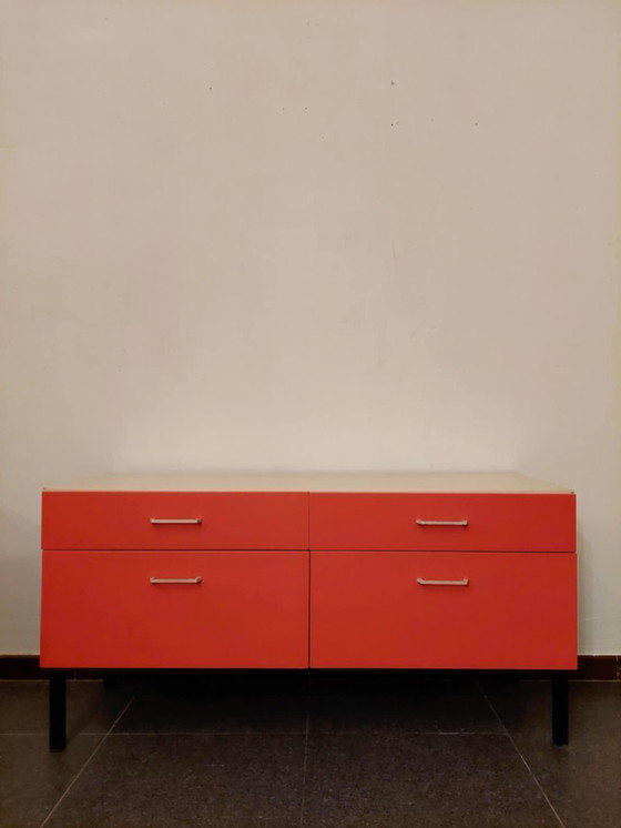 Image 1 of Cassettiera/mobiletto basso arancione vintage, anni '70