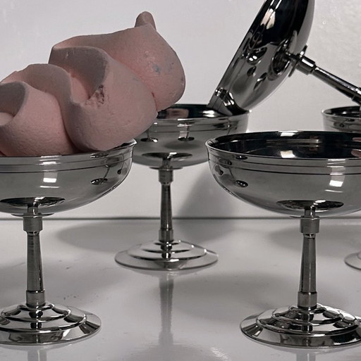 6x Guy Degrenne Dessertschalen 80er Art Deco Revival Frankreich Edelstahl Eisbecher Metall Dekor Pokal Gelato Becher Fußschale