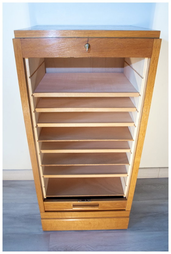 Image 1 of Archivador de cortina, años 70, roble miel