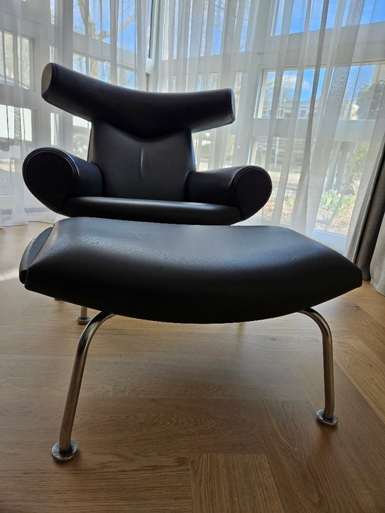 Image 1 of Ochsenstuhl mit Hocker von Hans J. Wegner