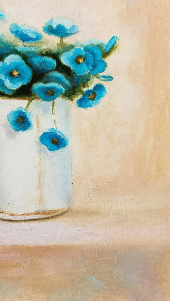 Image 1 of Hand-painted flowers in oil on panel. Oil painting of flowers signed by the artist. New.