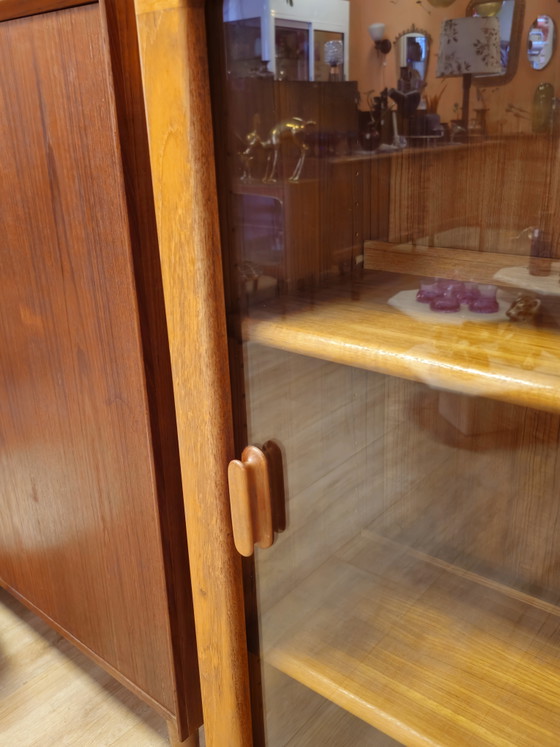 Image 1 of Vintage Teakhouten Vitrinekast Silkeborg Vitrine Kast Kastje