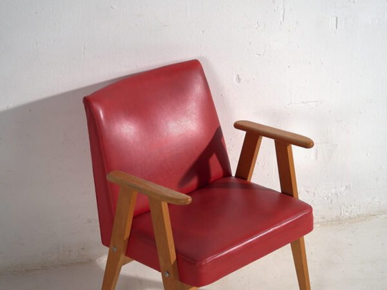 Poltrone rosse stile vintage (c.1960). Set di 2 pezzi – Retro (photo 18 of 40)