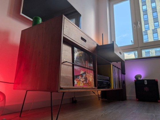 Image 1 of Massief acaciahouten lp-meubel (Gimmick)