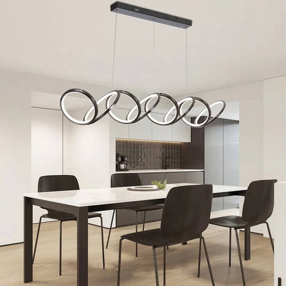 Image 1 of Voy-Mehrkreis-Kronleuchter in Schwarz für das Esszimmer