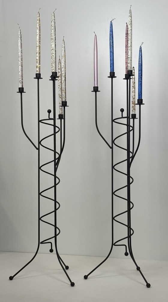 Image 1 of 2 x Vintage-Stehkerzenständer aus Metall mit spiralförmigem Muster im brutalistischen Stil