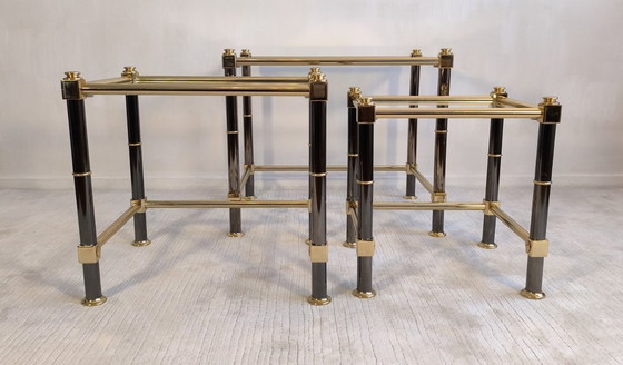 Image 1 of  Roche Bobois – Ensemble de trois tables gigognes dorées 1980’s 