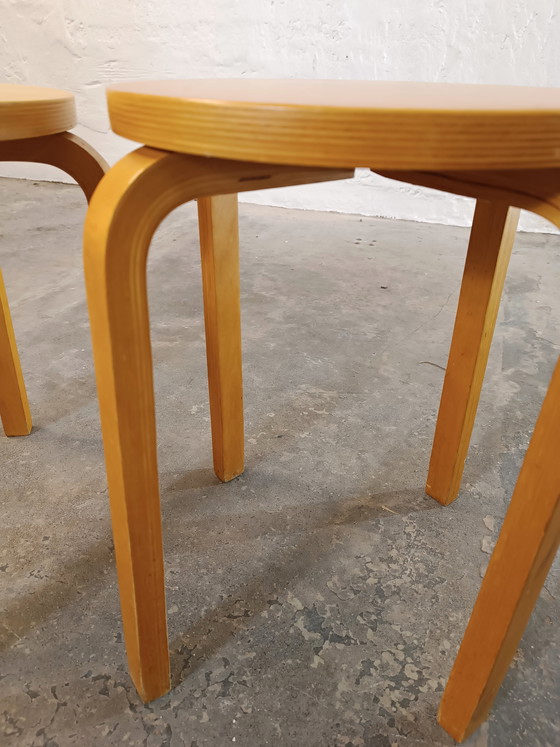 Image 1 of 2 sgabelli vintage di Alvar Aalto per Artek
