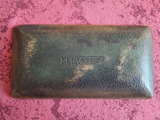 Schmuckschale aus Bronze, 15,3 x 8 cm, 265 Gramm, signiert Max Le Verrier, sehr guter Zustand – beeldhouwkunst (photo 2 of 5)