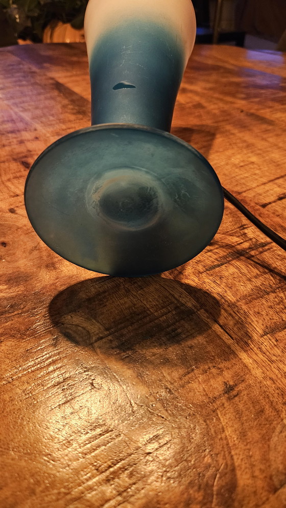 Image 1 of Titel: Set Vintage Tafellampen Jaren 90 – Mat Glas met Kleurverloop