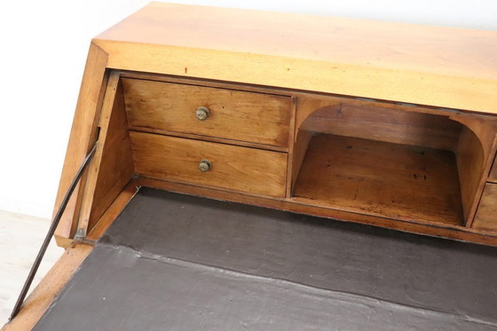 Image 1 of Antiker Nussbaum-Schreibtisch, Italien 19.