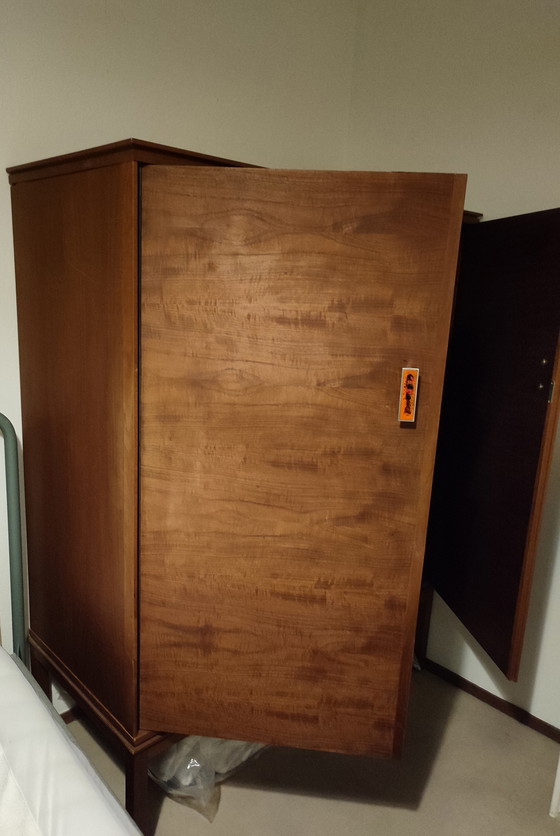 Image 1 of armoire vintage en teck du milieu du siècle