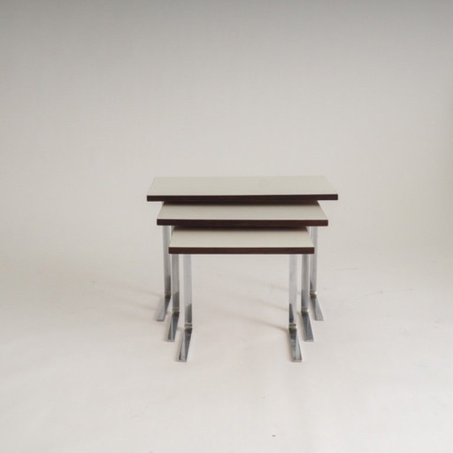 Set of 3 minimalistic nesting tables