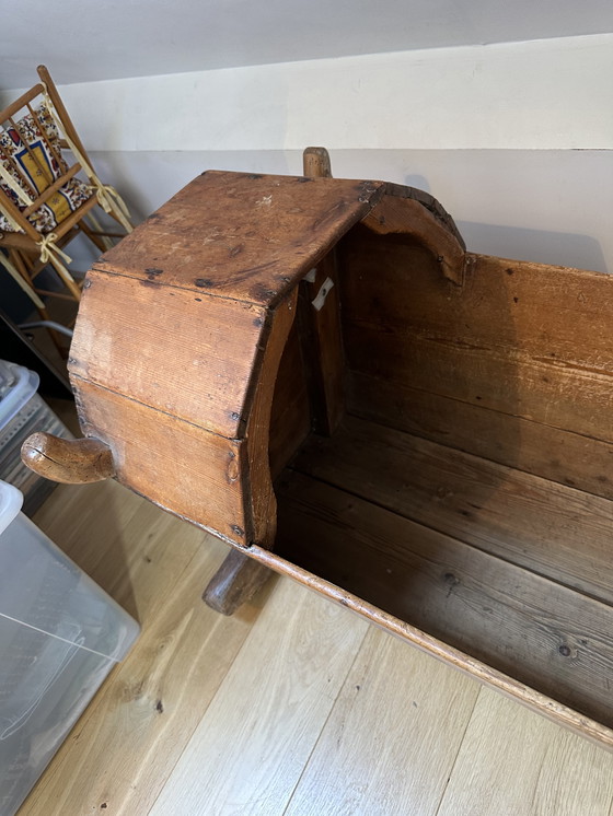 Image 1 of Antieke Groene Wieg