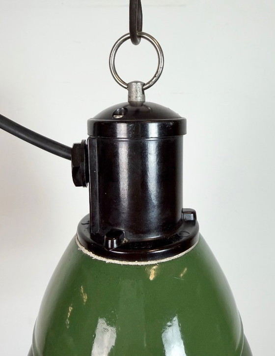 Image 1 of Lampada a sospensione industriale in smalto verde a gabbia di Philips, anni '60