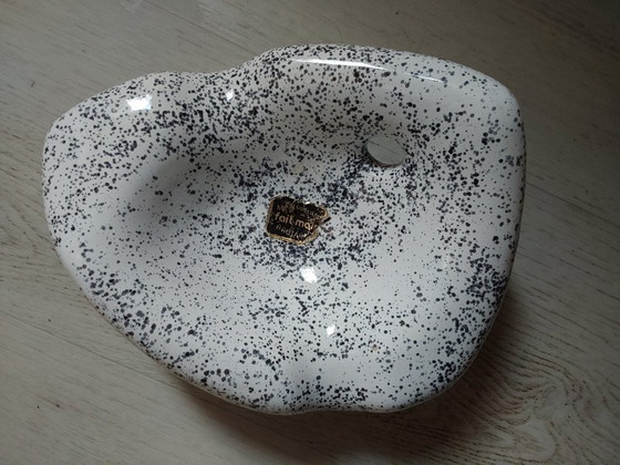 Image 1 of Cendrier vintage signé Alain Guillard avec étiquette 