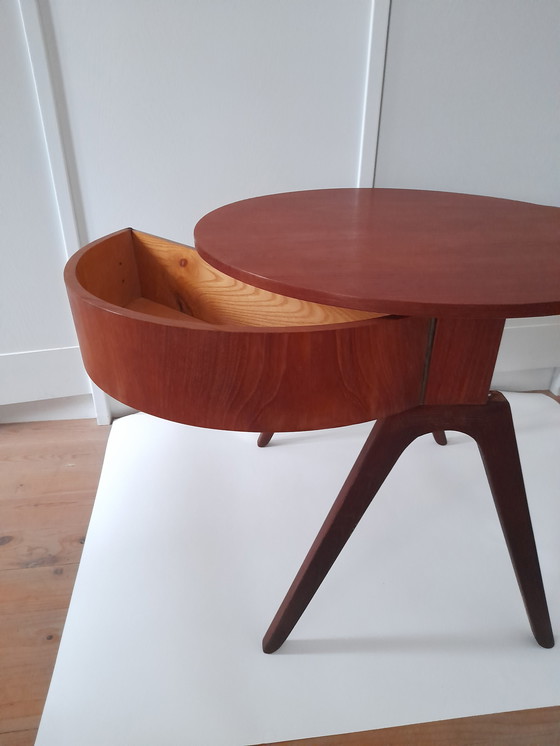 Image 1 of Mooie Scandinavische teakhouten werktafel of bijzettafel