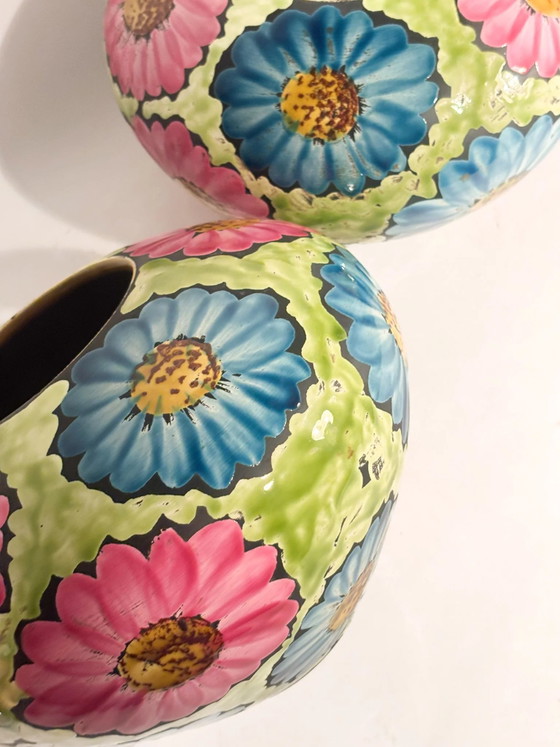 Pair of Hand-Painted Ceramic Vases with 60s Flower Power Floral Motifs (photo 15 of 17)