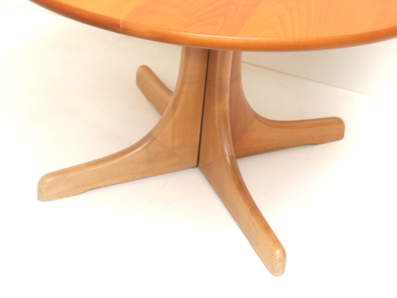 Image 1 of Grande table de salle à manger extensible vintage des années 1970
