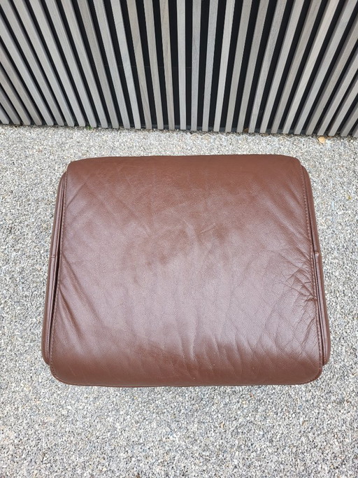 Poggiapiedi per sgabello Jori – hockers en poefs, Leather (photo 2 of 7)