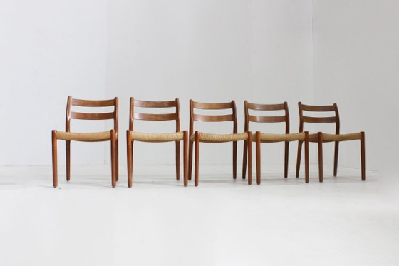 Image 1 of 5 x Vintage Deense eetkamer stoelen Niels Otto Moller model 84 papercord