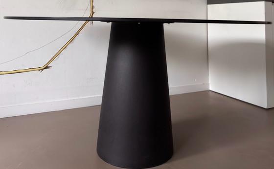 Moooi Container Table by Marcel Wanders - NEGRO – Mesas de comedor, Plástico (photo 2 of 5)