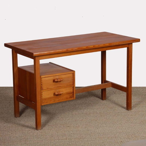 Bureau vintage en pin date des années 1980