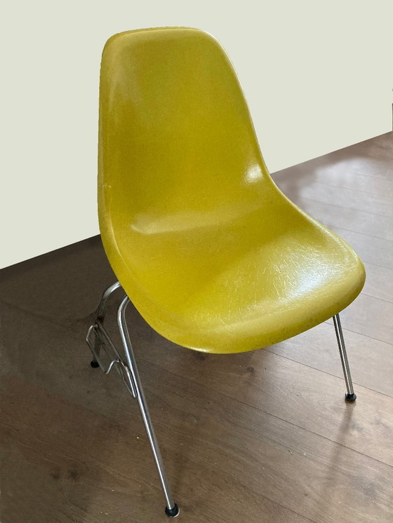 Image 1 of Silla Miller Eames DSS Side fibra de vidrio Vitra 1st.GEN