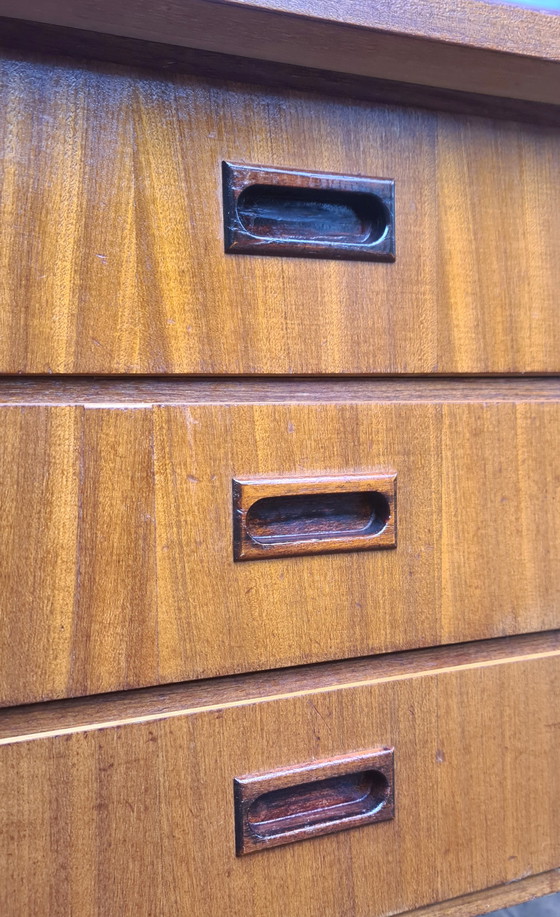 Image 1 of Bureau design vintage. Années 1960. Pieds en épingle à cheveux.