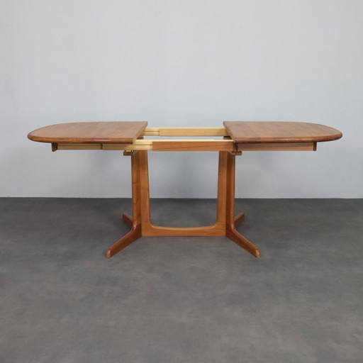 Ovaler ausziehbarer Esstisch von Gudme Møbelfabrik Dänemark, 1970er Jahre