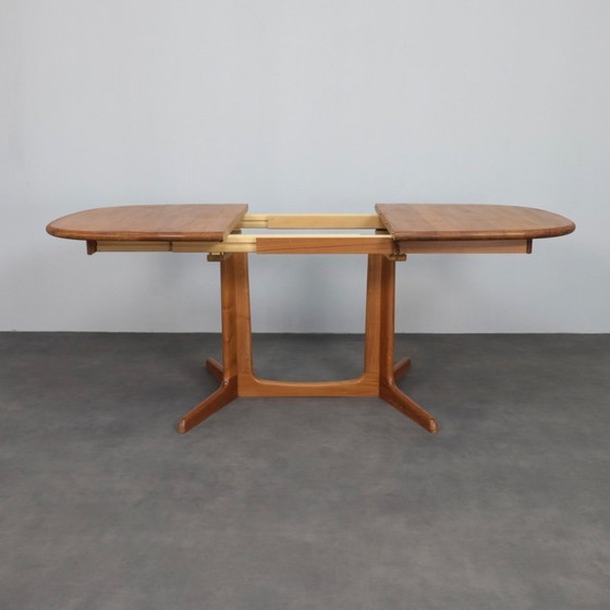 Image 1 of Tavolo da pranzo ovale allungabile di Gudme Møbelfabrik Danimarca, anni '70