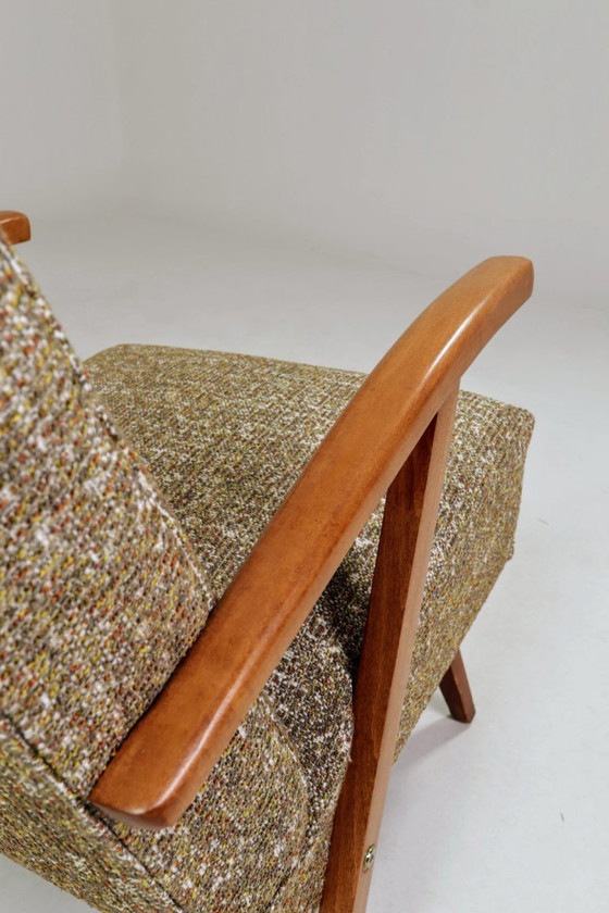 Image 1 of Poltrona lounge vintage con rivestimento a fantasia verde, restaurata, anni '70.