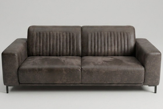 Image 1 of Canapé deux places et demie - marron / Tissu microfibre aspect cuir