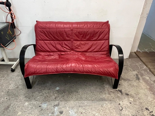 Sofá vintage IKEA Polhem - Diseño Tord Björklund, cuero rojo – 2 zitsbanken, Leather, Metal