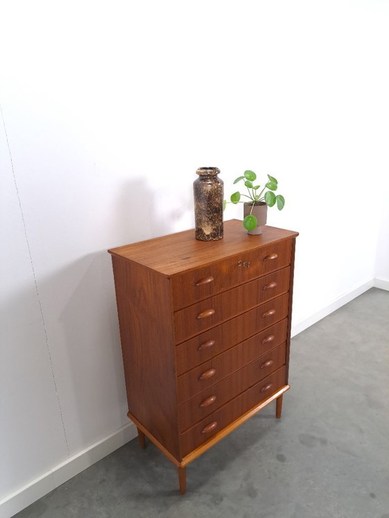 Image 1 of Cassettiera danese in teak con 6 cassetti e maniglie in legno