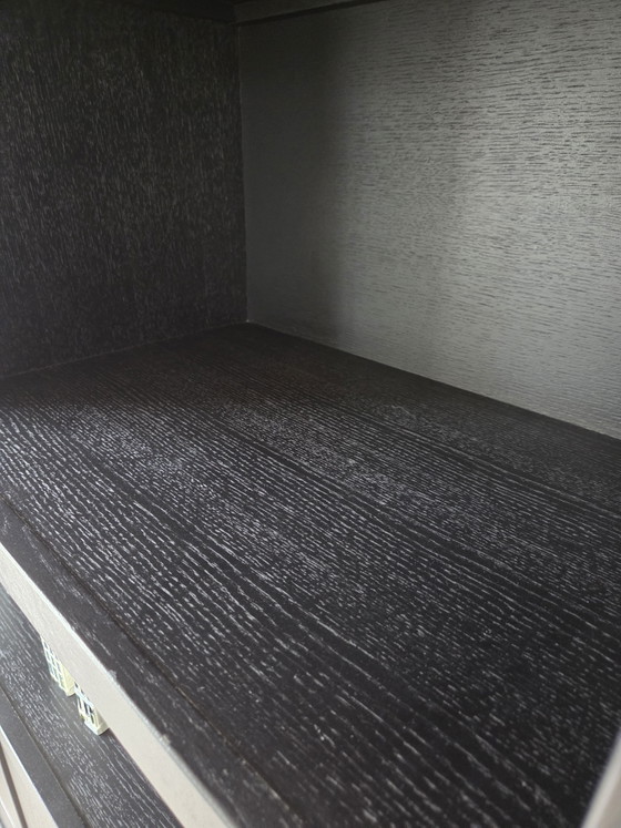 Image 1 of Zwart eiken wandkast 