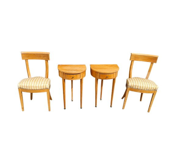 Sedie Biedermeier in Legno di Ciliegio Abbinate, Set Tavolino, Consolle a Treppiede – Set da pranzo (photo 4 of 24)