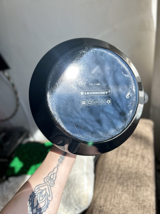 Le Creuset Fluitketel (1.5L) Zwart - Brandschoon & Als Nieuw