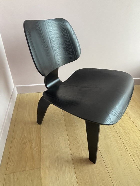 Image 1 of Vitra Eamnes Lounge Chair Wood