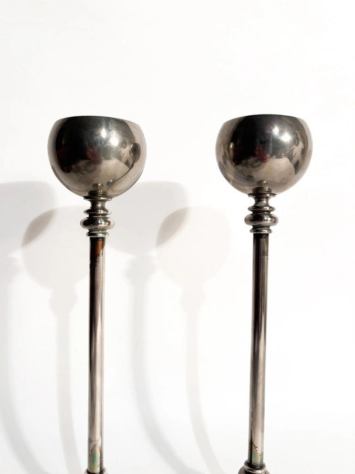 Par de candelabros de metal plateado de la década de 1960. – decoratieve objecten (photo 2 of 10)