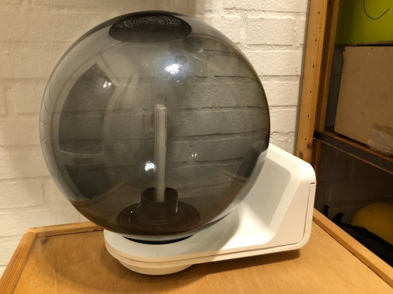 Image 1 of 2x Lampada da esterno Philips a sfera diametro 28 cm, sfere (trasparenti) su staffe da parete in metallo bianco