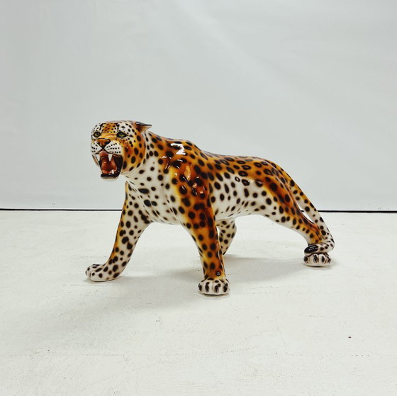 Image 1 of Statue de léopard en céramique
