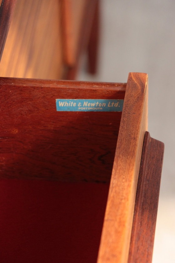 Image 1 of White & Newton Scandinavisch teakhouten dressoir | Vintage design uit de jaren 60