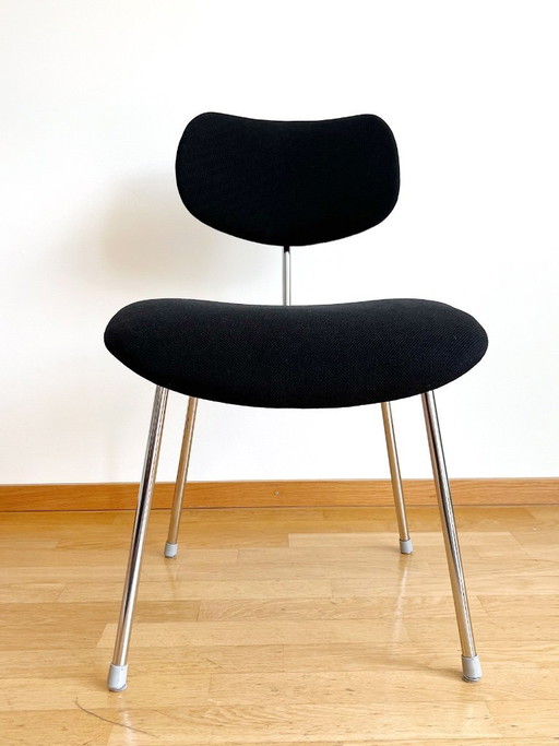 Original Egon Eiermann SE68 Chairs by Wilde + Spieth – Vintage Stackable Dining Chairs, Black Polster Mid Century German Design