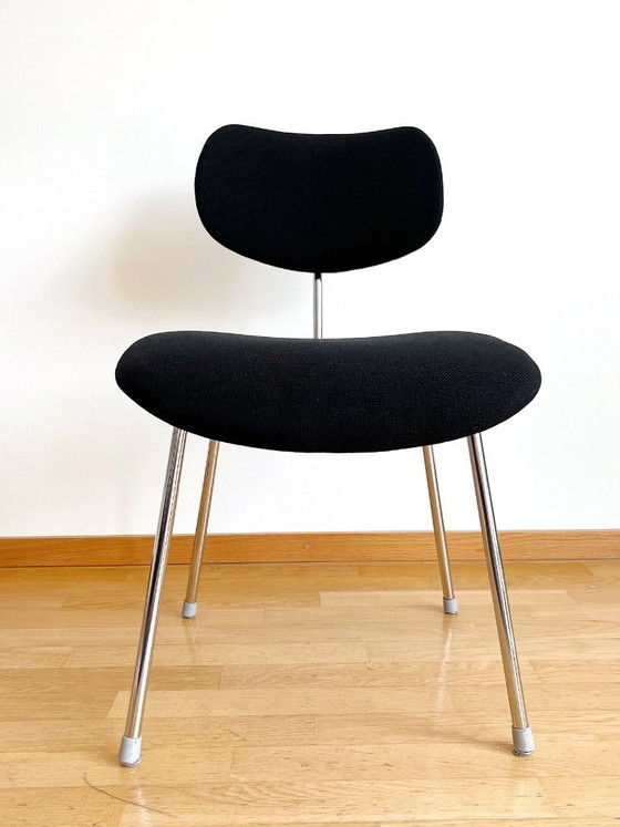 Image 1 of Original Egon Eiermann SE68 Chairs by Wilde + Spieth – Vintage Stackable Dining Chairs, Black Polster Mid Century German Design