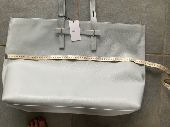 Furla, bolso shopper grande de cuero azul claro. – Bolsos tote (photo 5 of 14)