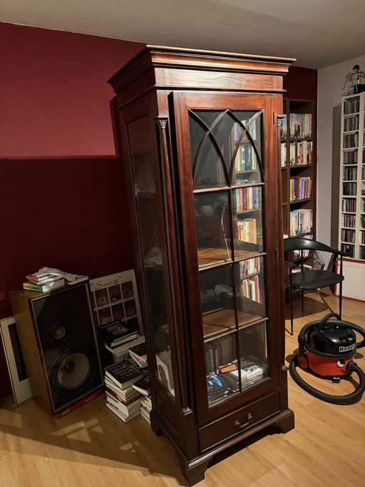 Beautiful antique mahogany cabinet