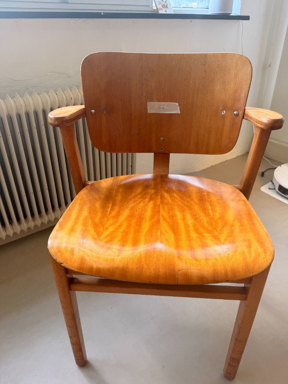 Domus chairs (9 pieces, also available individually) – Ilmari Tapiovaara, Dining chairs, Wood (photo 9 of 21)